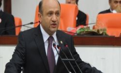 وزير الدفاع التركي يؤكد وجود 3 أسرى من عناصر الجيش التركي بيد تنظيم الدولة