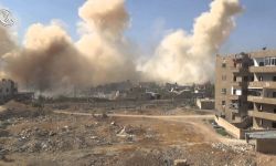 نشرة أخبار سوريا- طيران الأسد يمطر داريا بأكثر من 30 برميلاً متفجراً عقب إدخال المساعدات إليها، والمعارضة تتهم نظام الأسد بزج المعتقلين المفرج عنهم في معارك ضد تنظيم الدولة -(10_6_2016م)